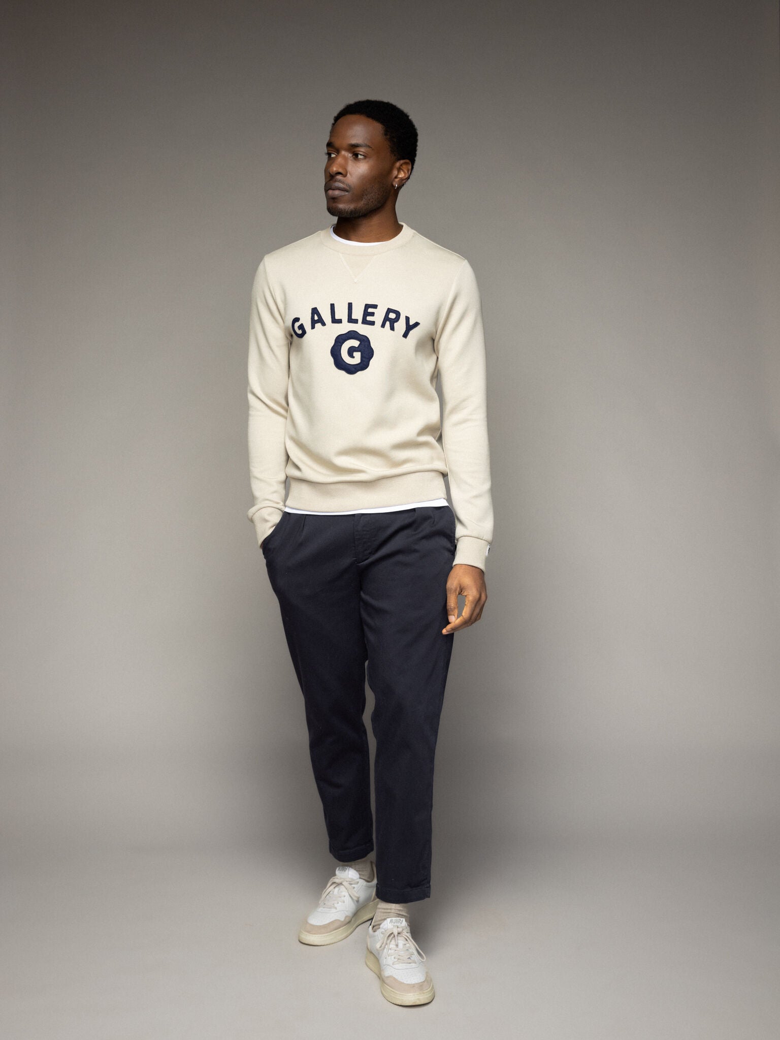 Modelshot / Warm Kit / Detail